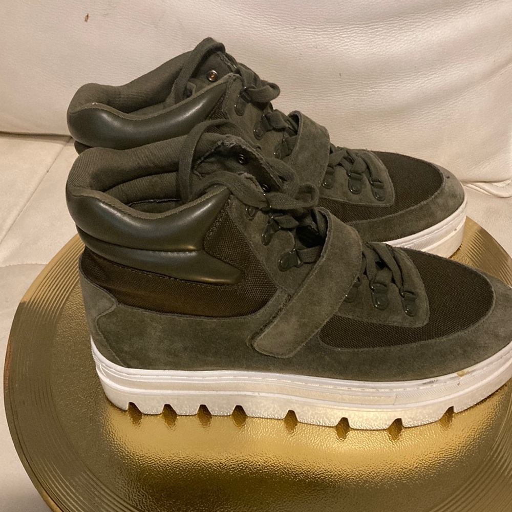 Steve Madden chunky shoe